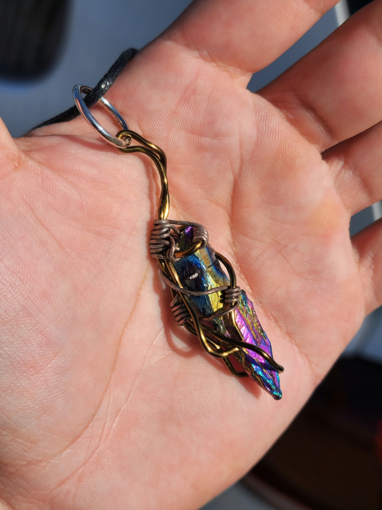 Crystal Aura Catalyst. Flashed Amethyst Crystal Necklace. Made by Eyesthatburnthemind.