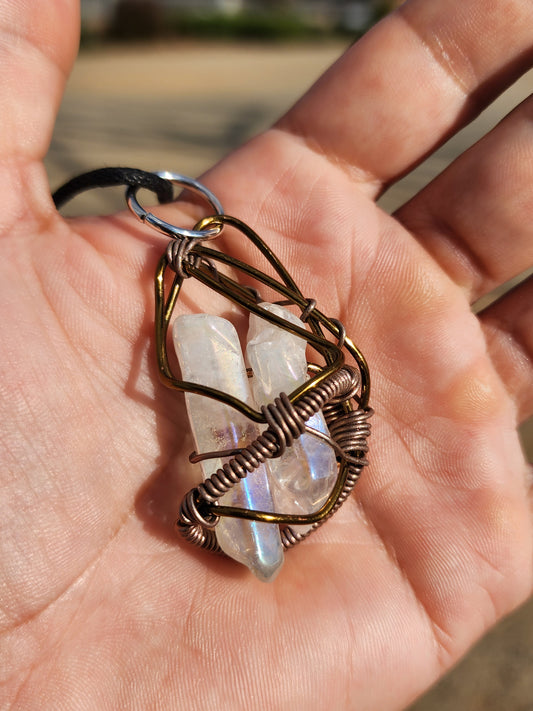 Trapped Companion. Flashed Quartz crystal necklace. Made by Eyesthatburnthemind.