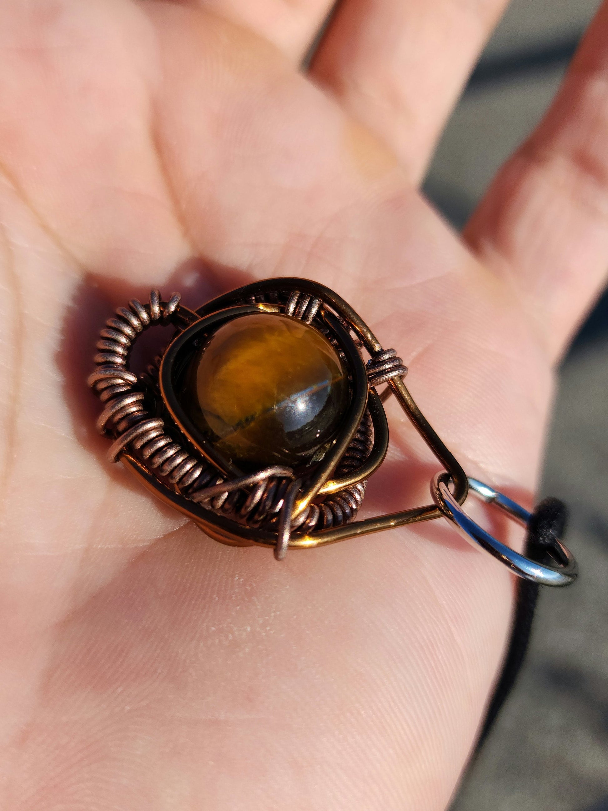 Primordial Vision. Golden Tigers Eye necklace. Made by Eyesthatburnthemind.
