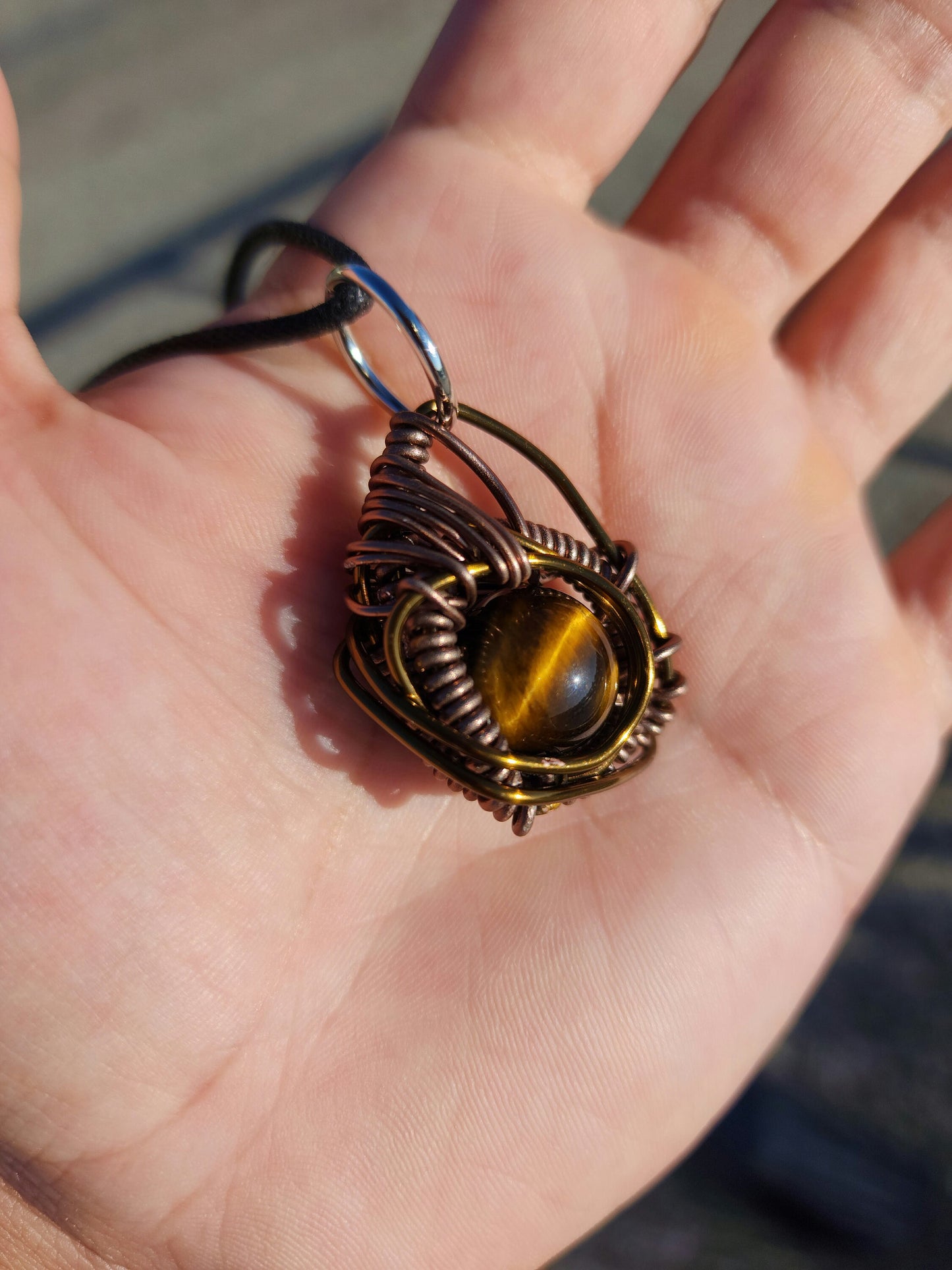 Primordial Vision. Tigers Eye necklace. Made by Eyesthatburnthemind.